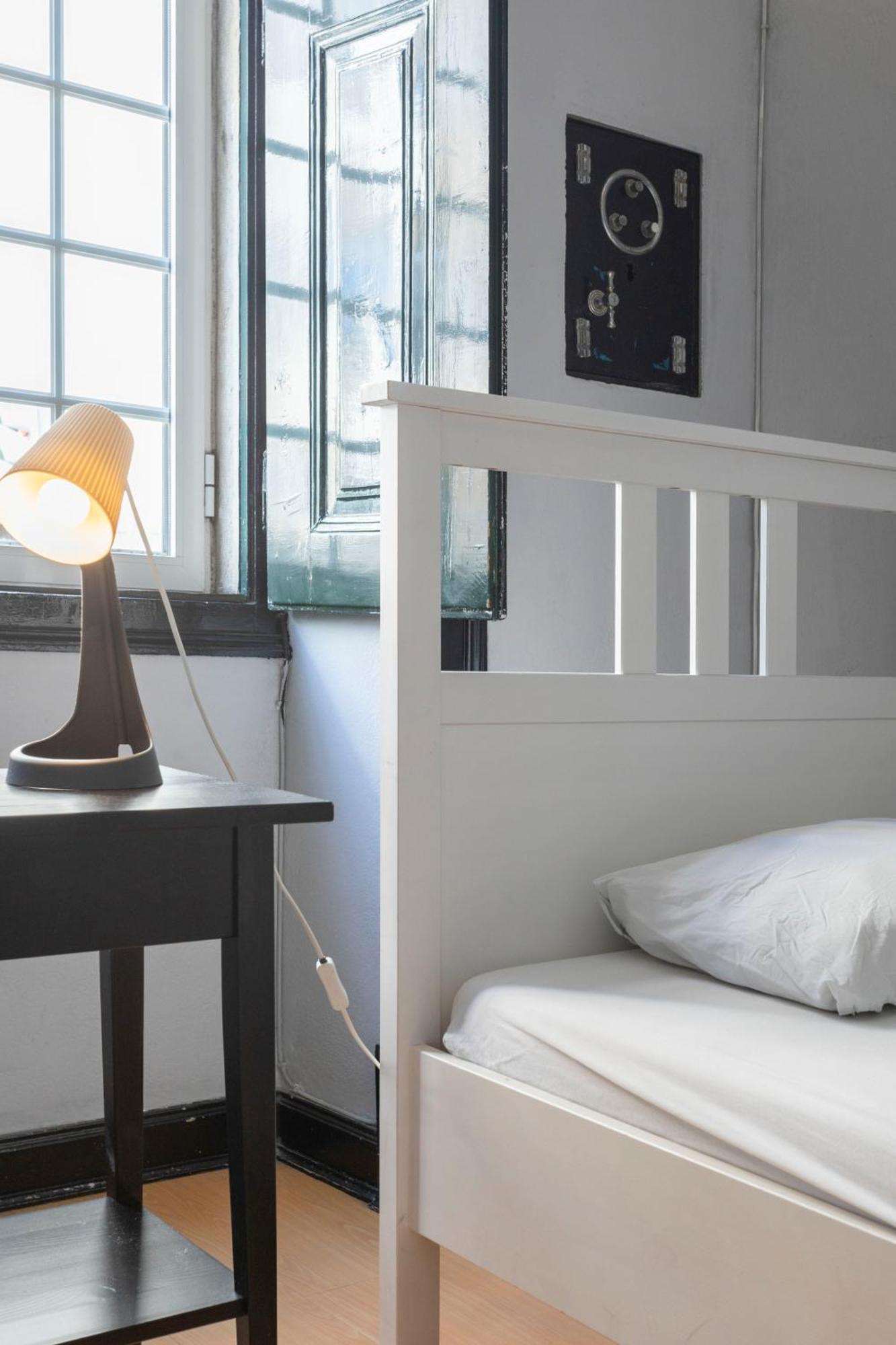 Le Penguin Hostel ファロ エクステリア 写真