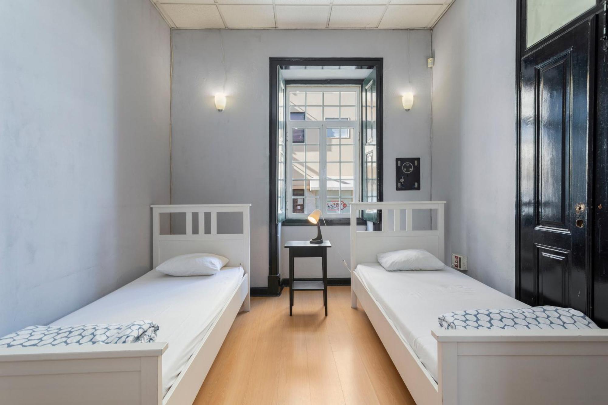Le Penguin Hostel ファロ エクステリア 写真