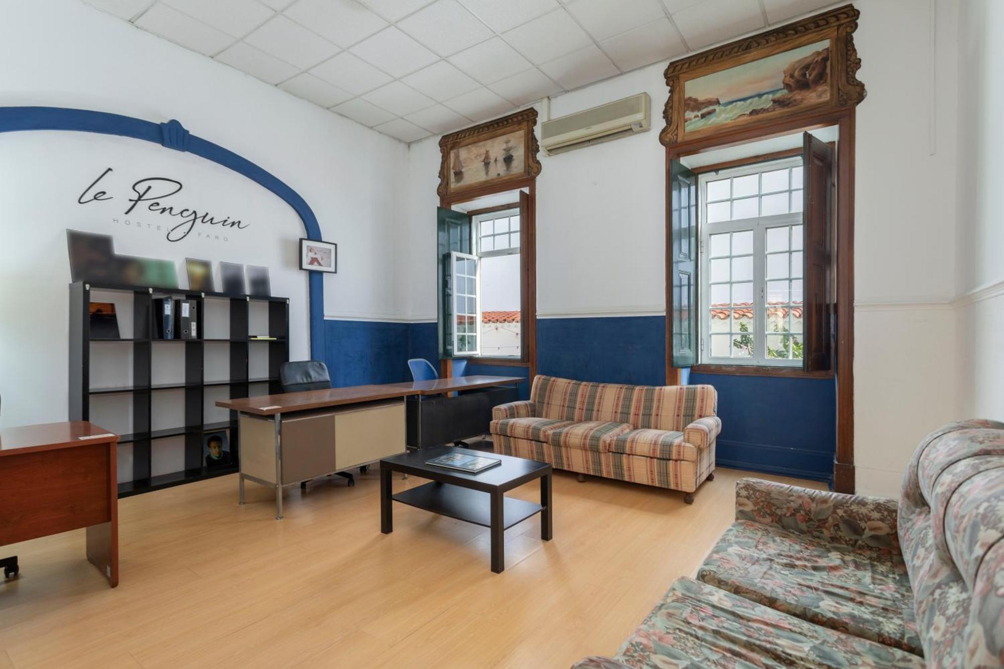 Le Penguin Hostel ファロ エクステリア 写真