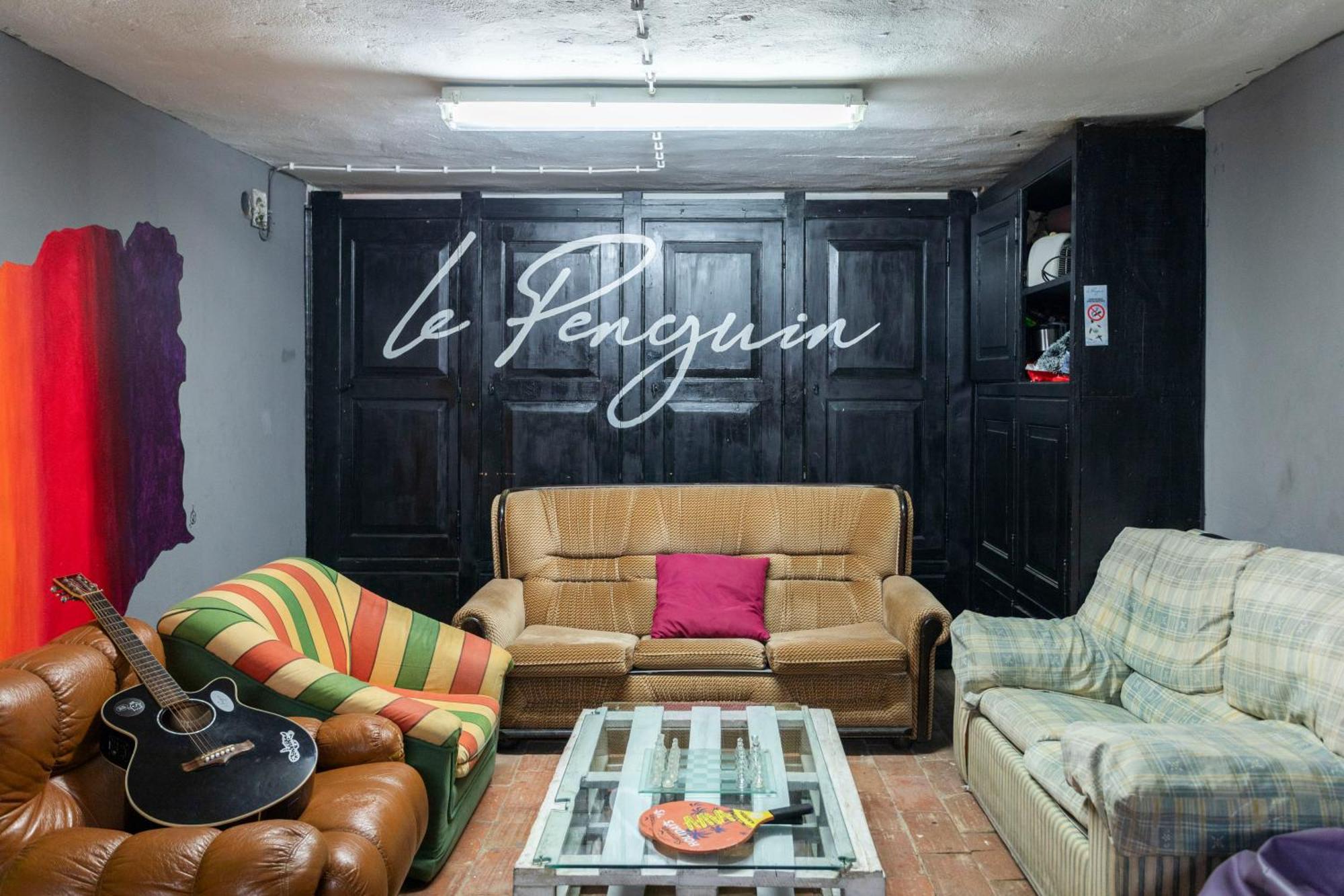 Le Penguin Hostel ファロ エクステリア 写真