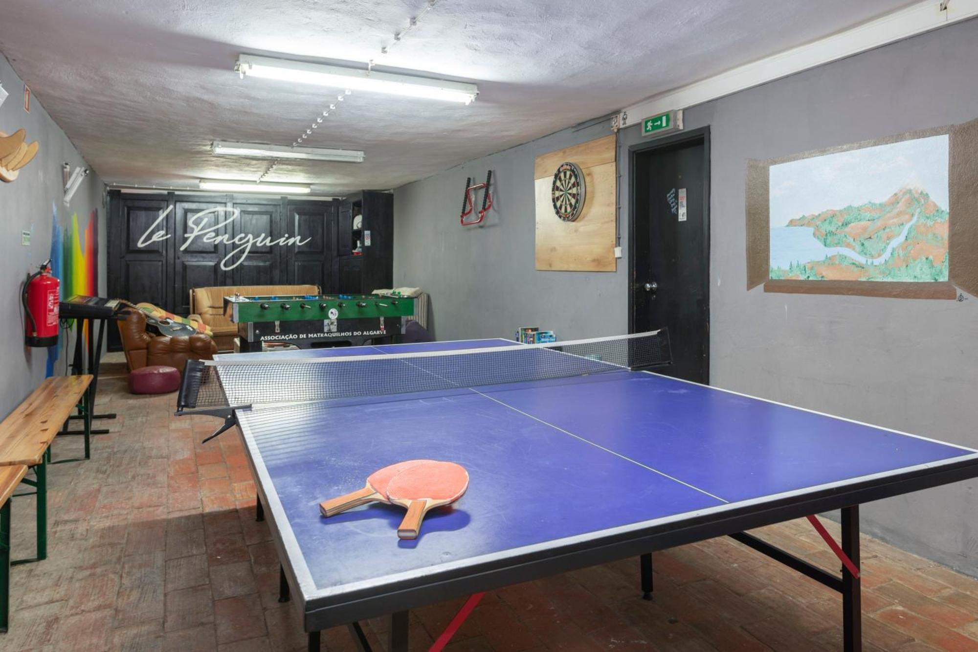 Le Penguin Hostel ファロ エクステリア 写真