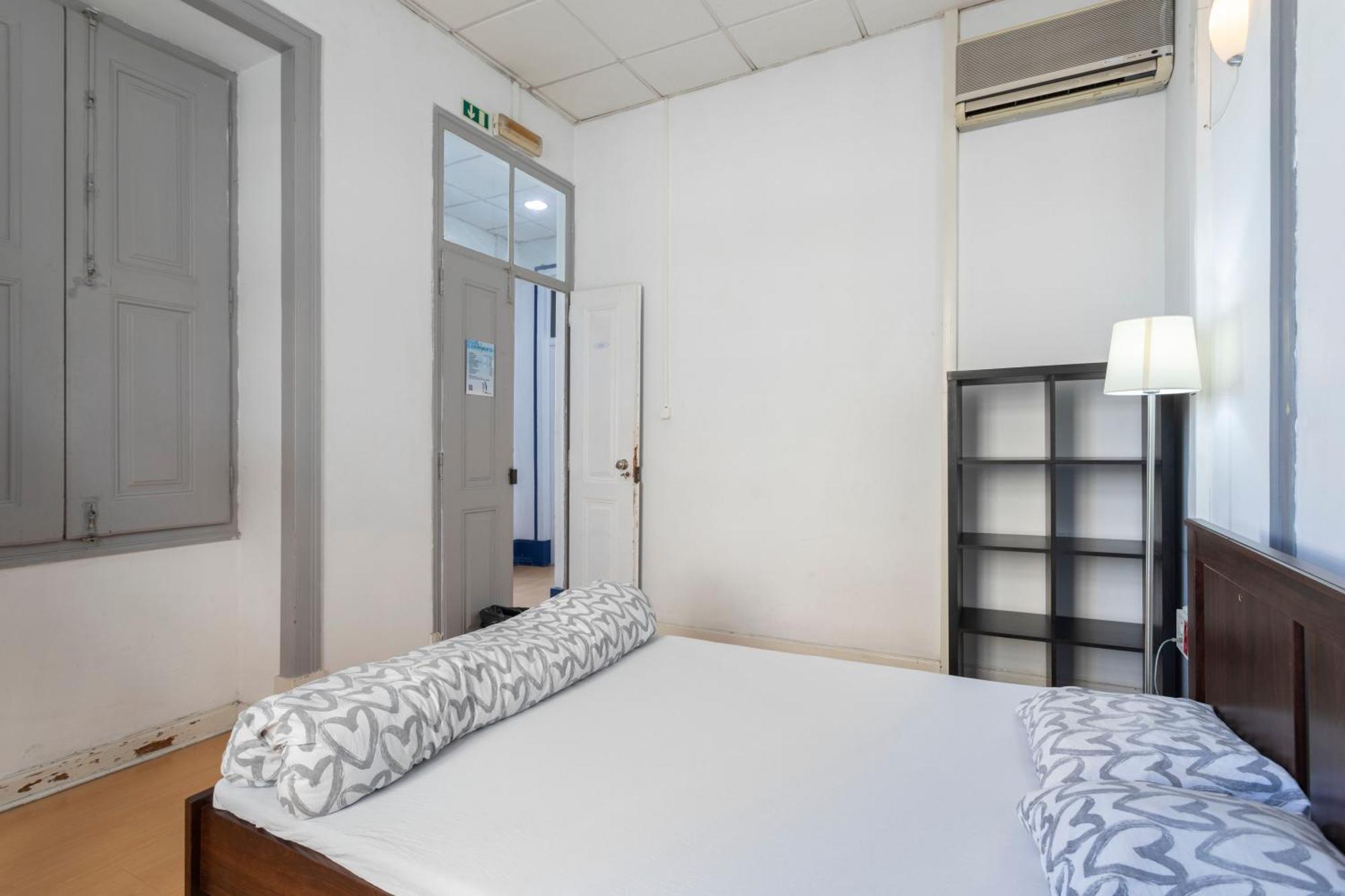 Le Penguin Hostel ファロ エクステリア 写真